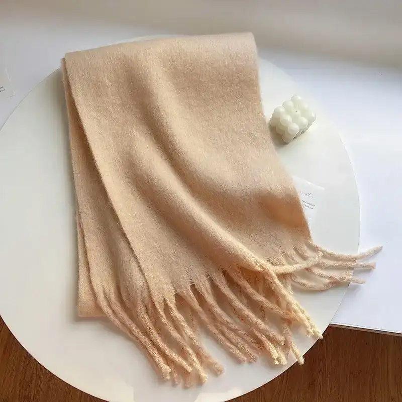 Écharpe Selvendra – Écharpe en laine douce caramel pour l'hiver