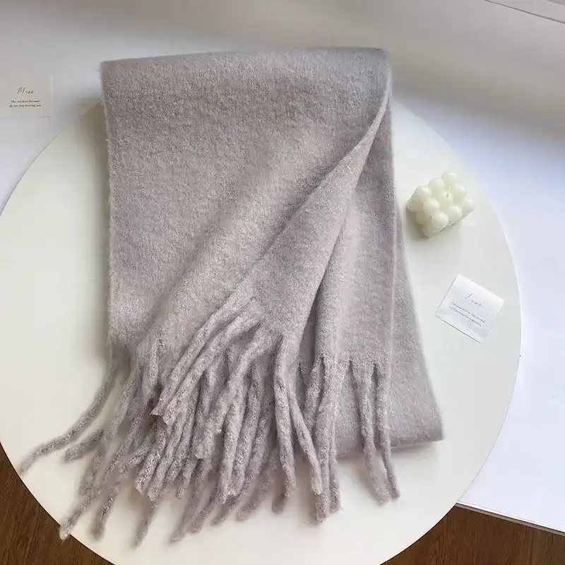 Selendra – Écharpe pour femme douce et enveloppante en beige